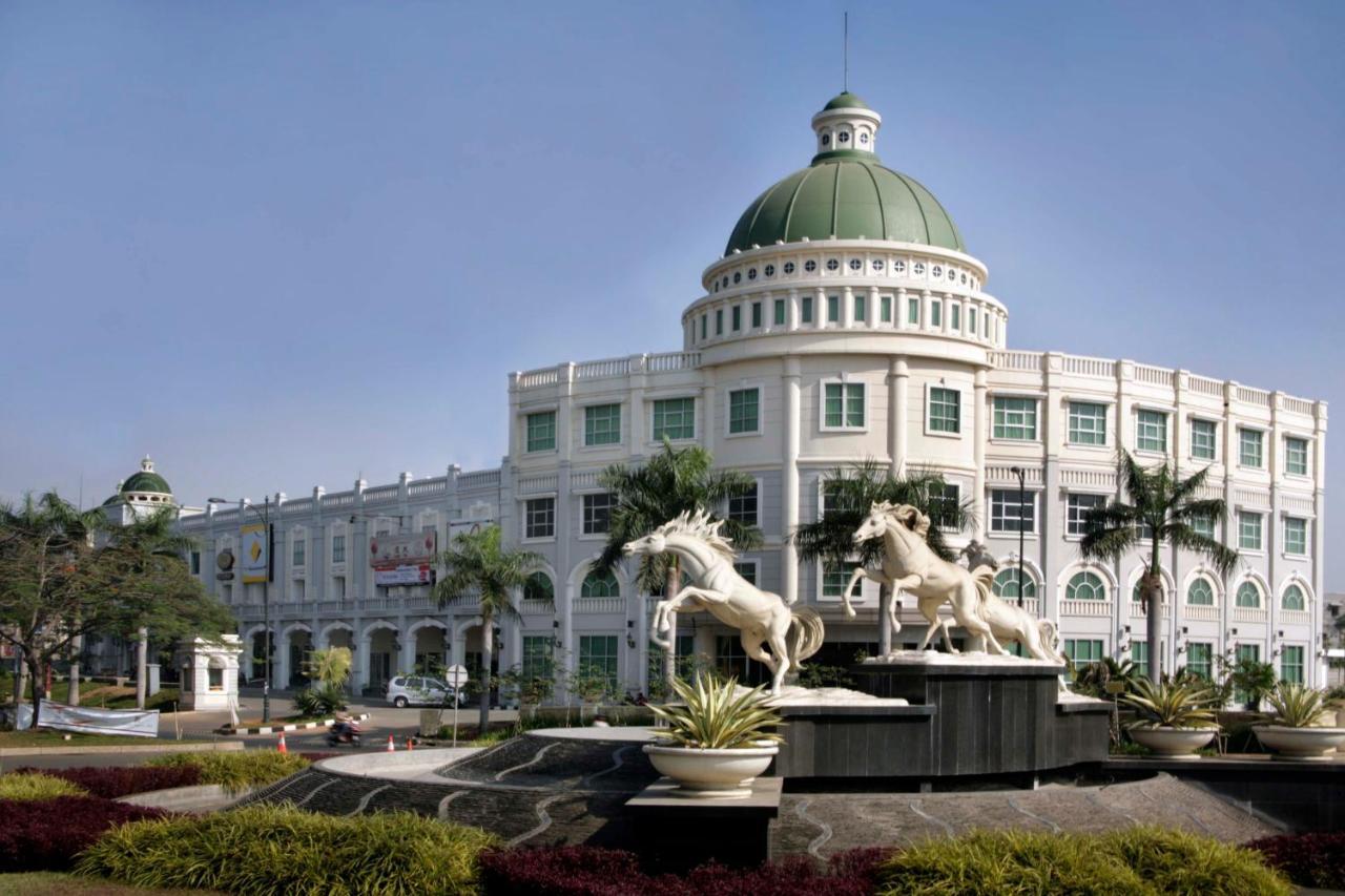 President Executive Club Hotel Cikarang Kültér fotó